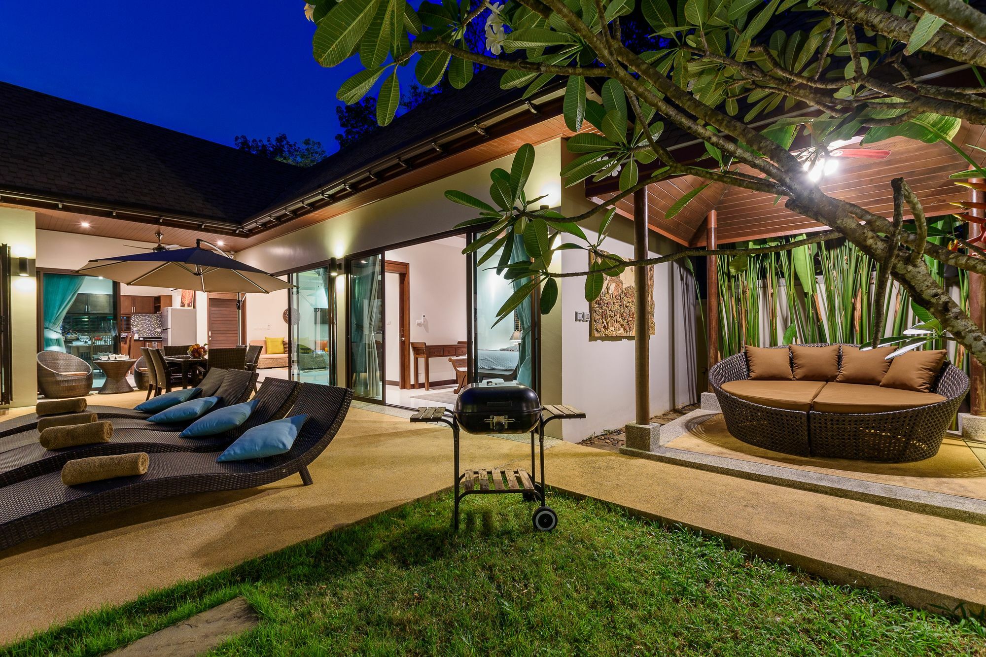 Thai Villa Rawai Экстерьер фото